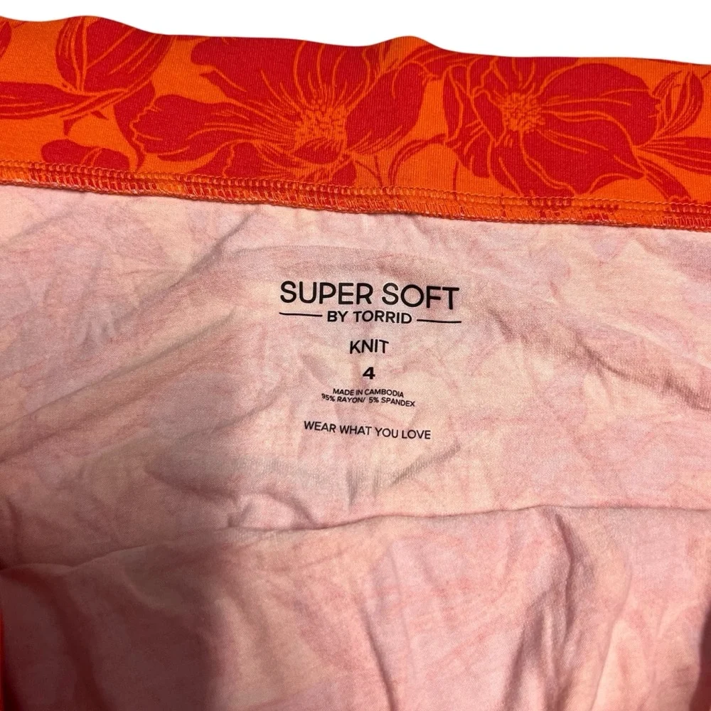 Torrid Women’s Super Soft Asymmetrical Orange Floral Skirt Sz. 4X - Picture 4 of 4